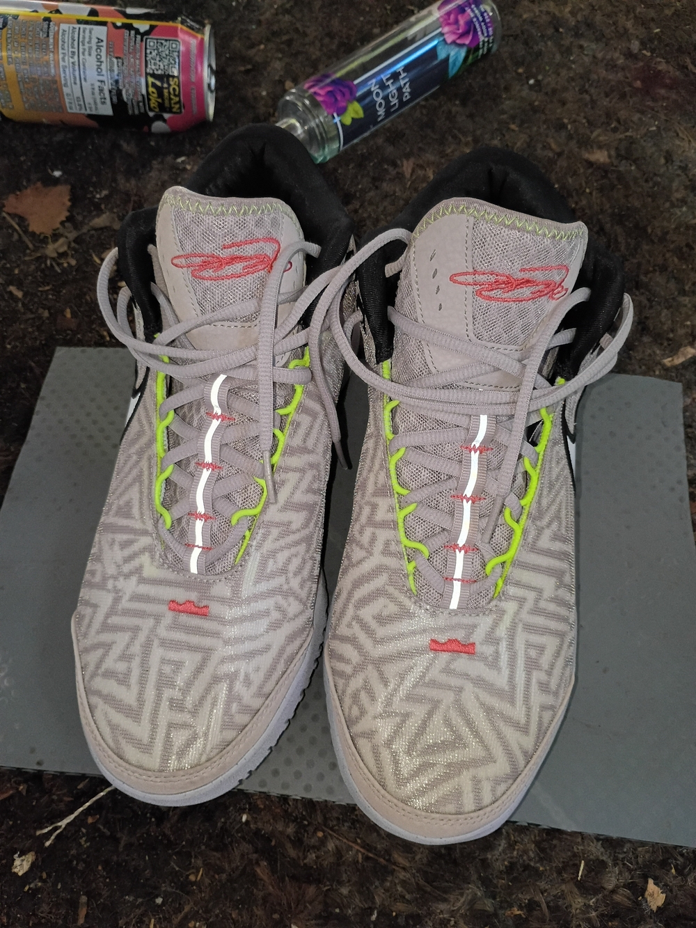 Rare Labron Men's Athletic Sneakers in Light Gray with Neon Accents